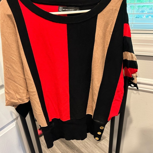 Never worn size large Dohlman 3/4 length sleeve. Ribbed hem - Picture 2 of 2